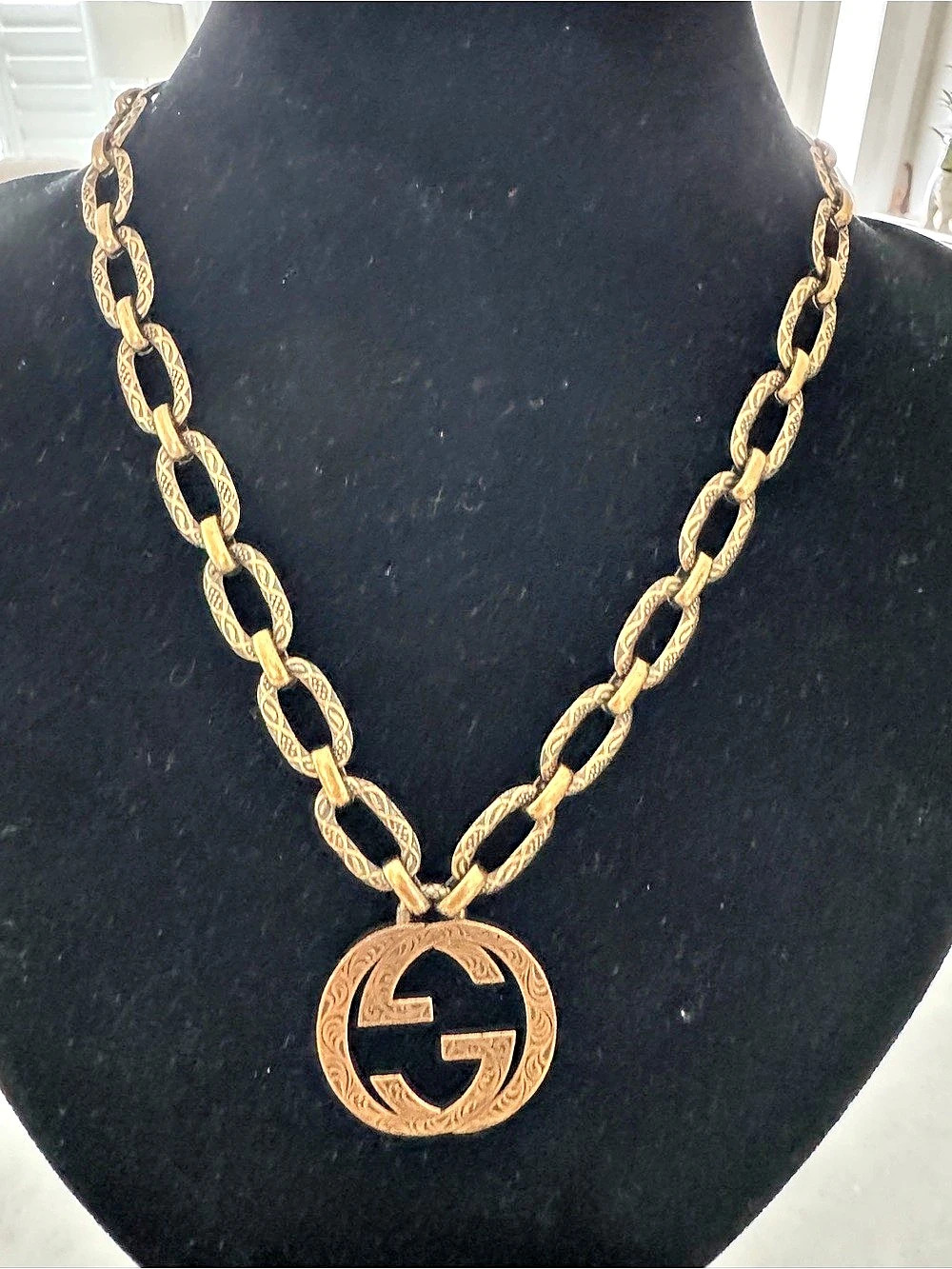 Gucci Interlocking G Arabesque Necklace Gold-Tone Necklace